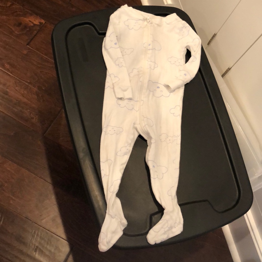 Dip zip up sleeper 12-18mo EUC